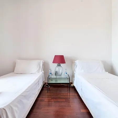 Apartment Goodstay Skyline *